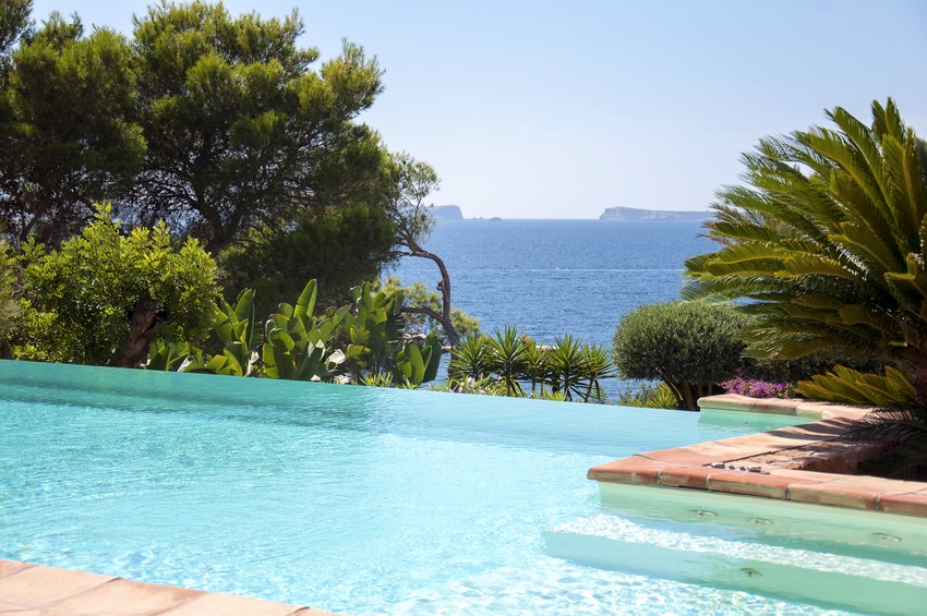 Zeer luxe villa in Cala Gració met de zee